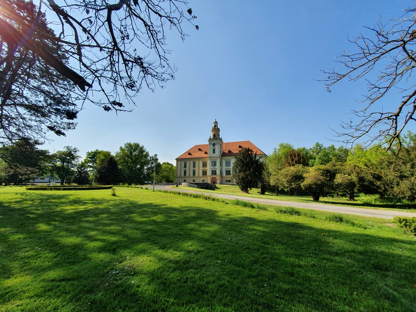 Centar grada Valpova — dnevna vizura